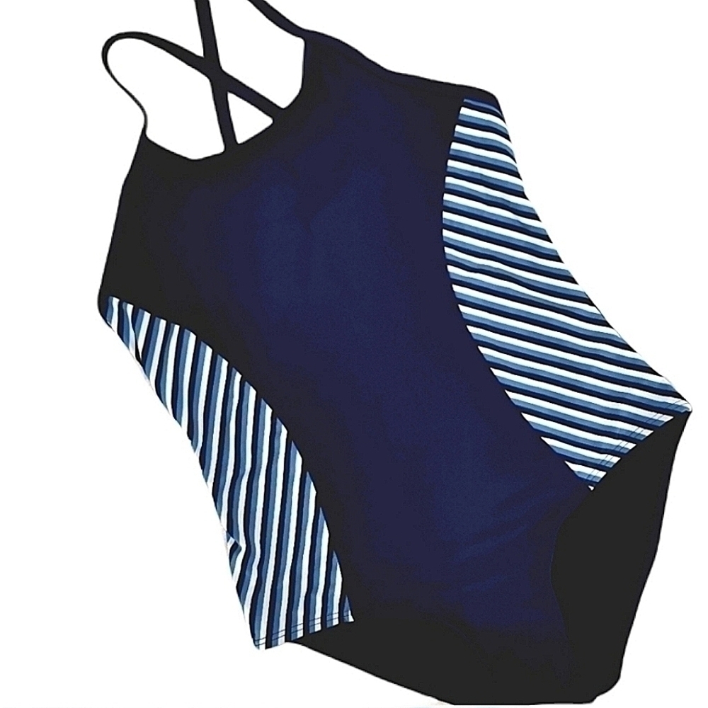 Fashion World NWT Women's L Padded Stripe Swimsuit